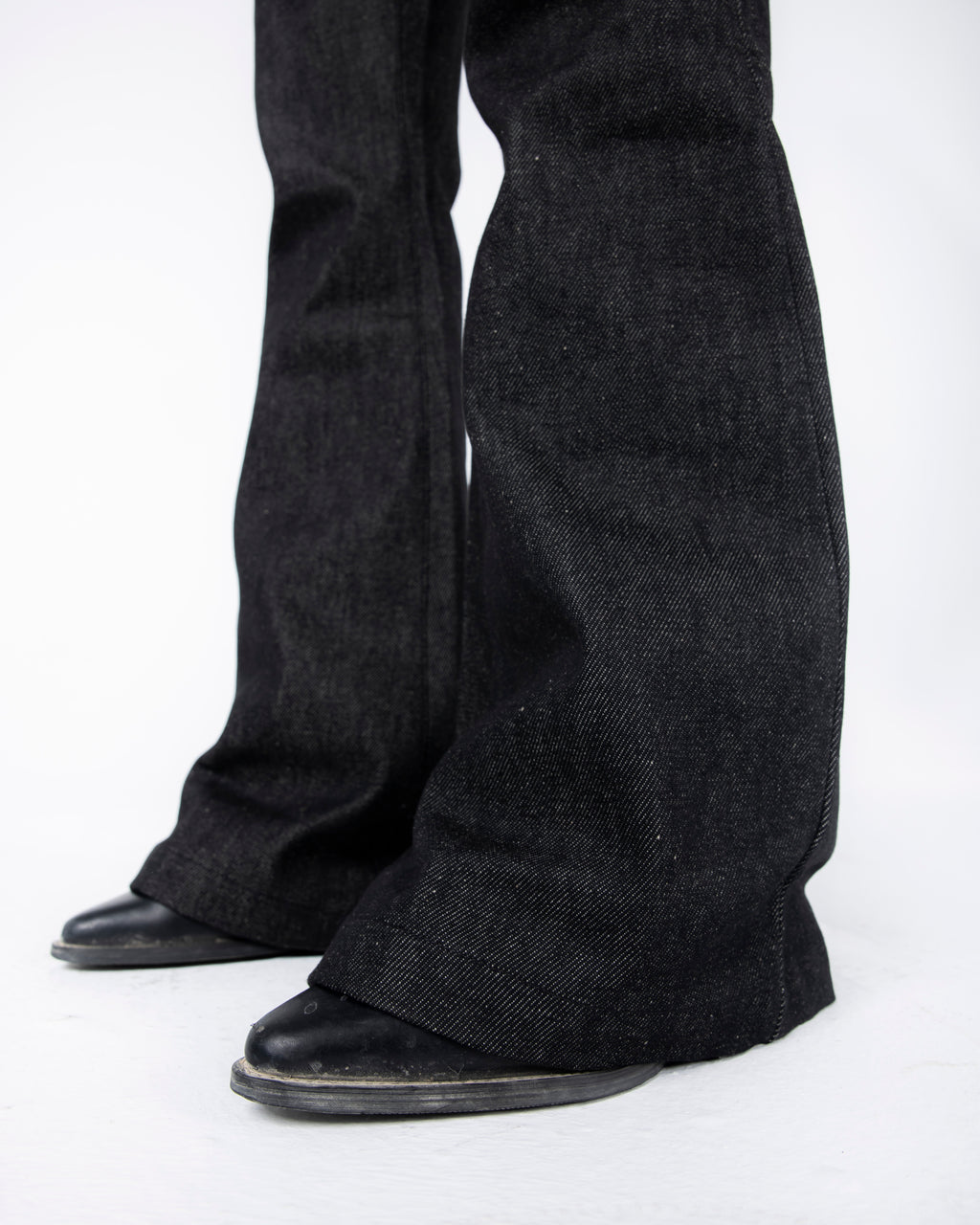 Raw bootcut black denim