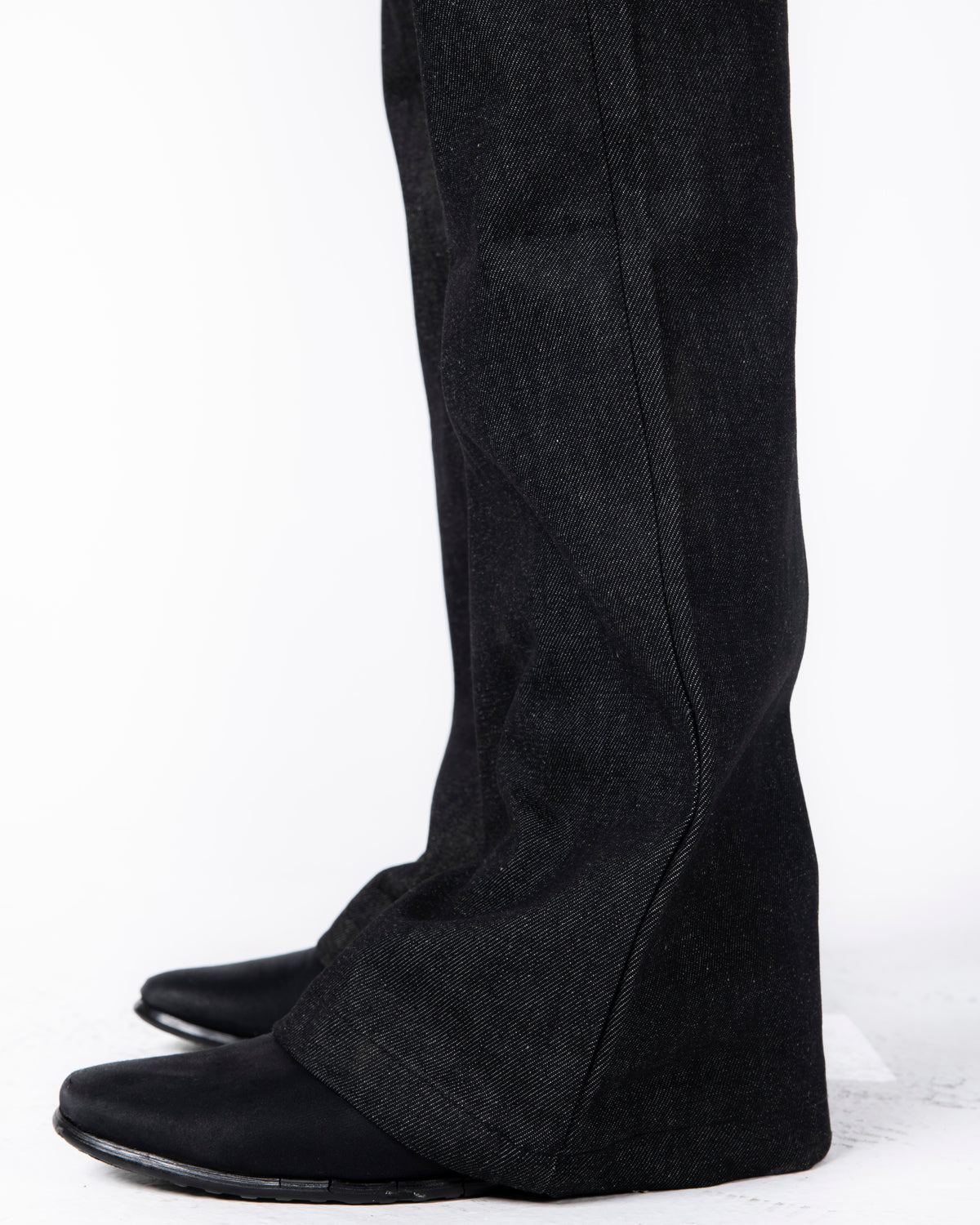 Raw bootcut black denim